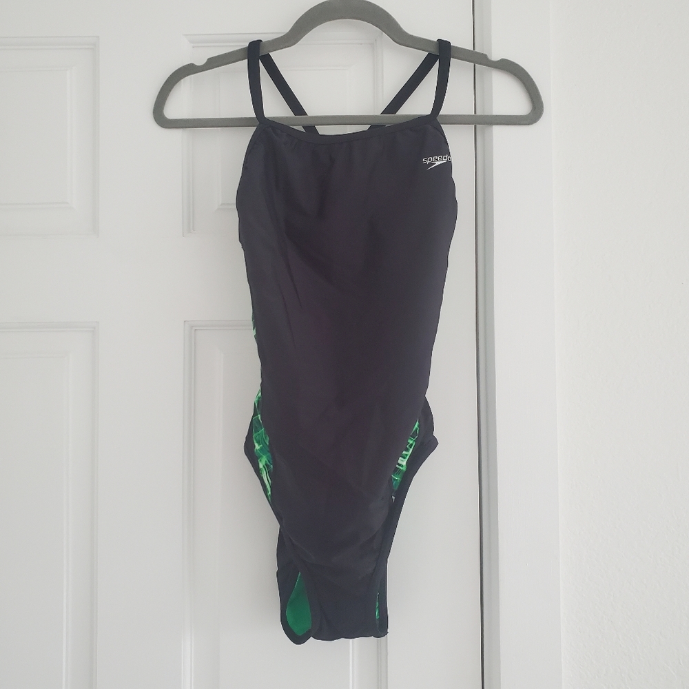 Speedo bathing suit reversible